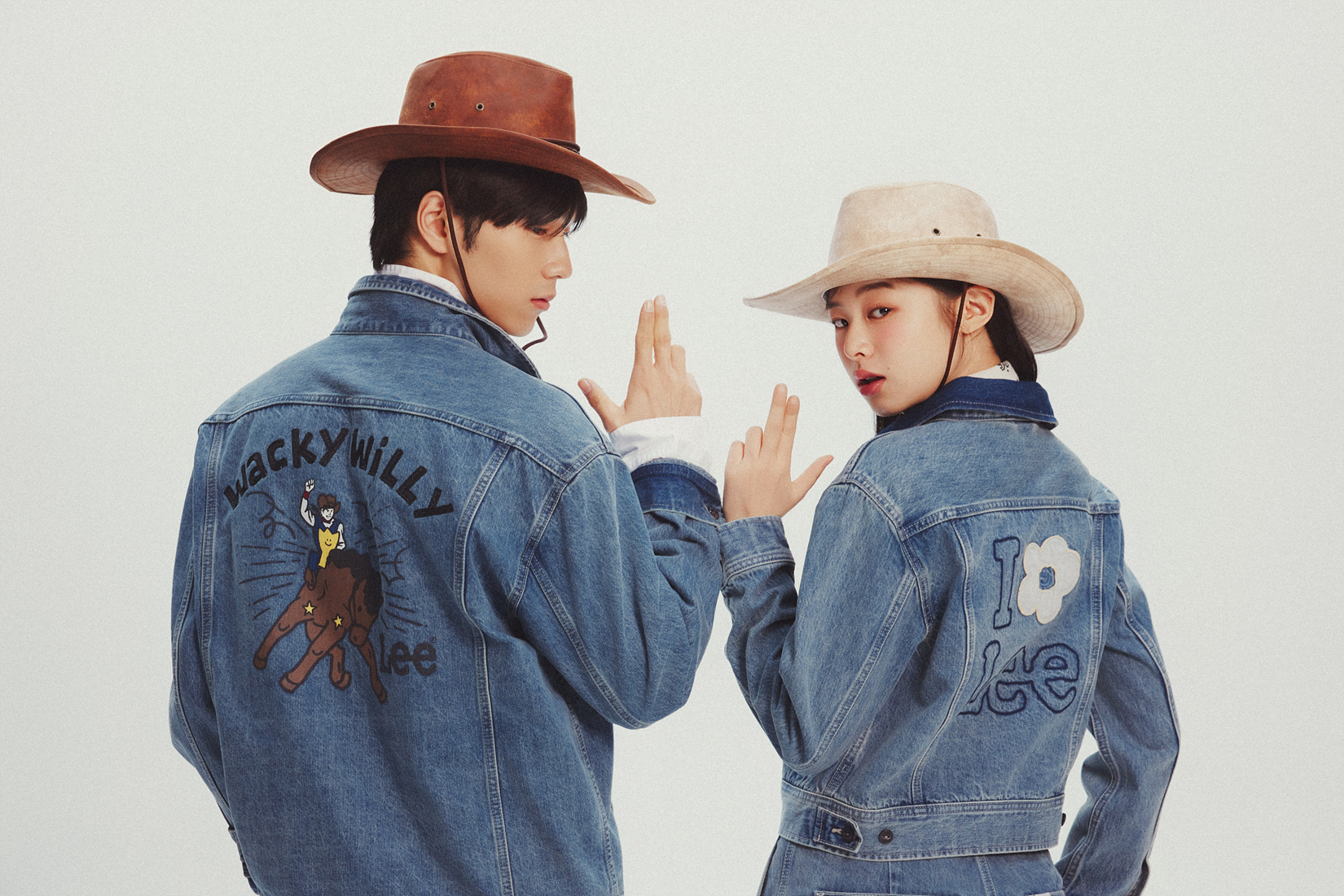 와키윌리, 데님 브랜드 리와 함께한 협업 컬렉션 공개 27-Image